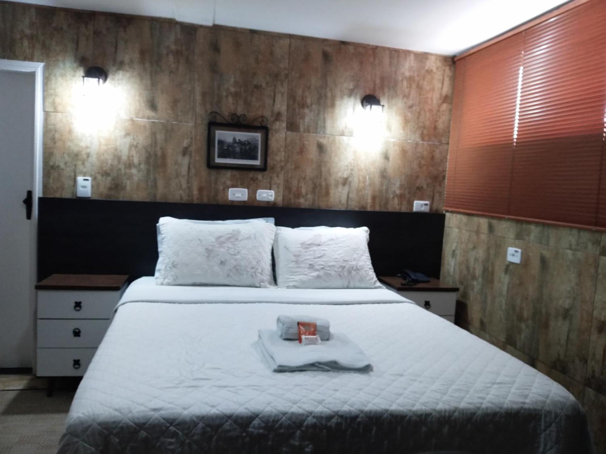 Medieval Hotel Tres Coracoes Bagian luar foto